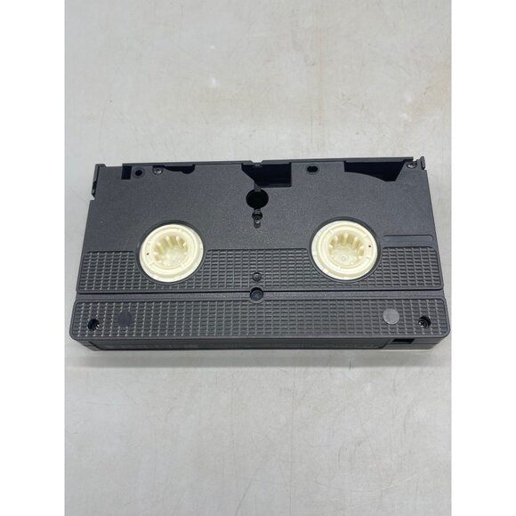 Winnie The Pooh and Christmas too VHS Walt Disney color English not rated READ - Picture 3 of 3